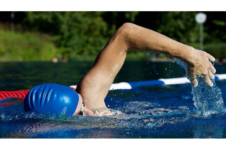 athlete-fun-goggles-health
