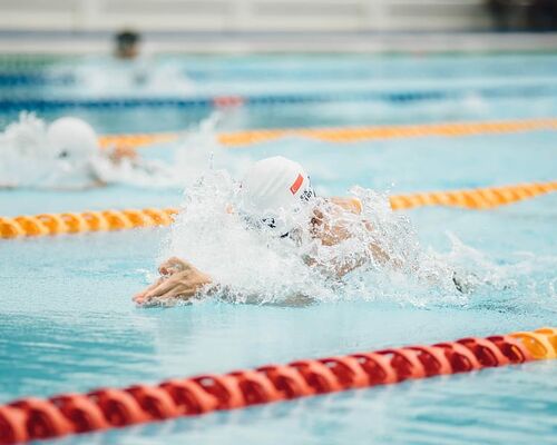 swimming-swimmer-exercise-fitness