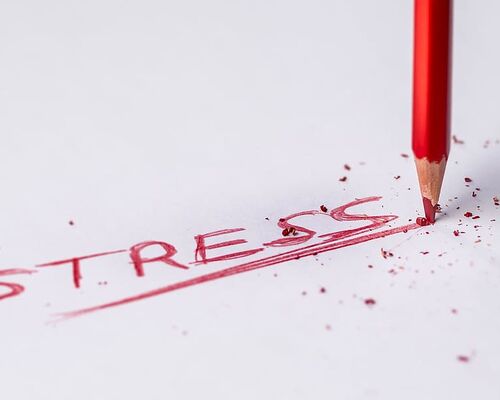 pencil-red-chip-to-write